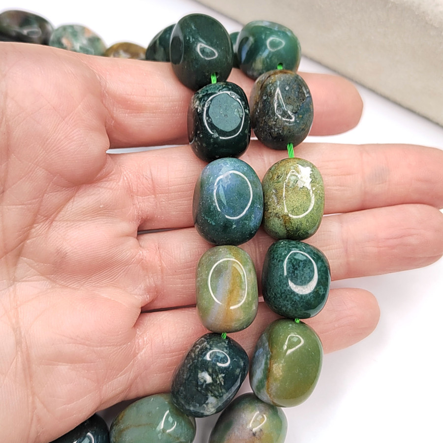 Яшма индийская 17х12 мм, натуральный камень Нить 38-39 см (22 бусины)