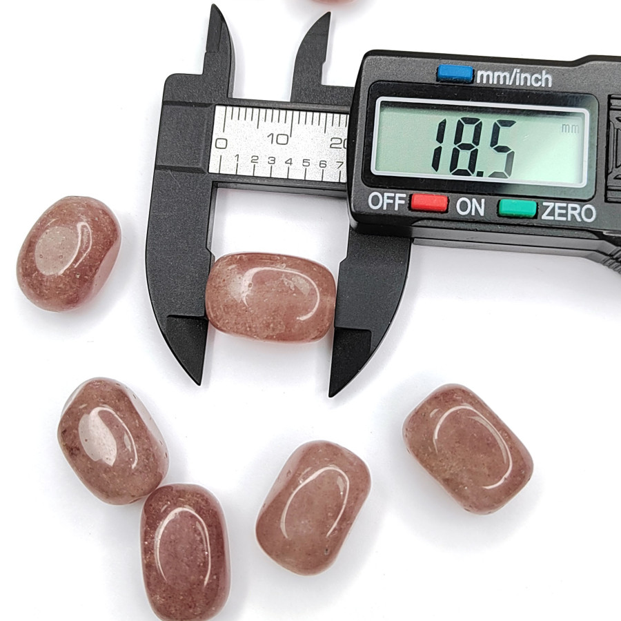 Кварц клубничный (земляничный) 18х12 мм