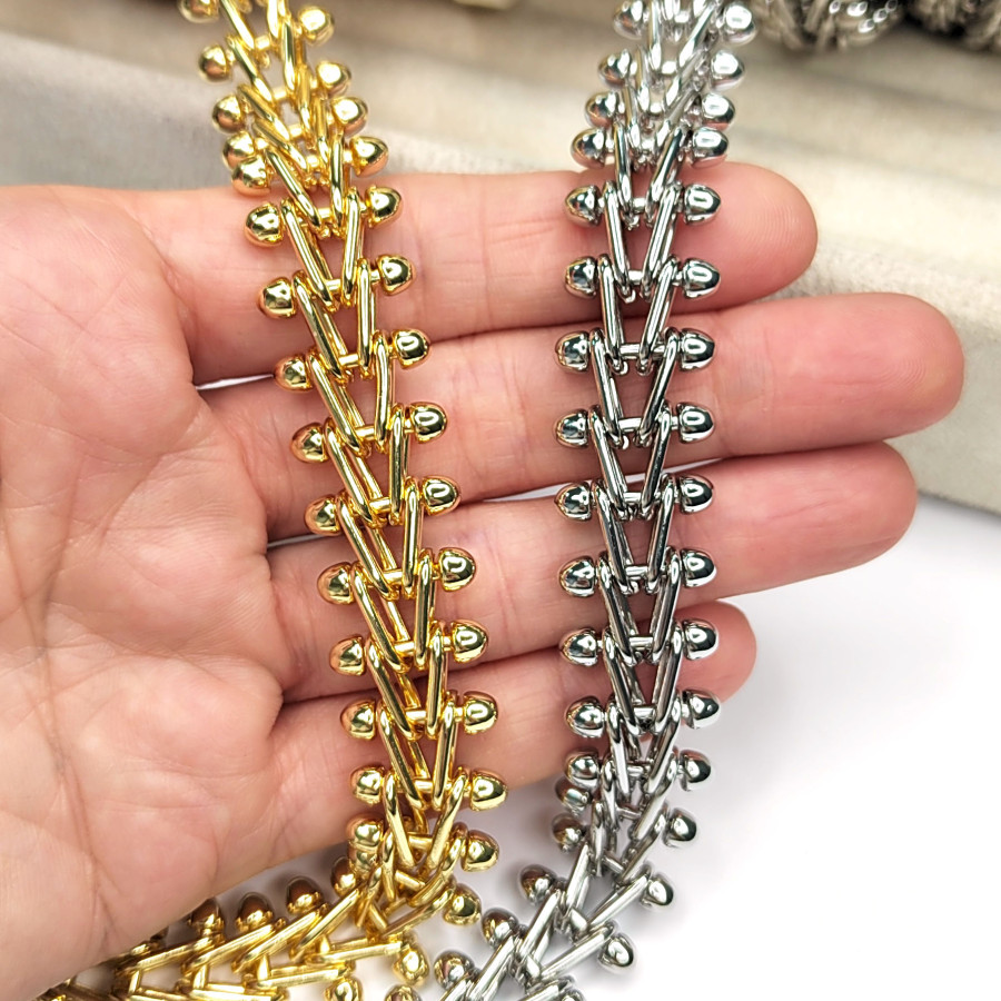 Цепь крупная шириной 17 мм, 20 см