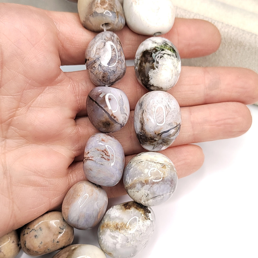 Яшма пейзажная, натуральный камень 20х14 мм Нить 40 см (18-20 бусин)