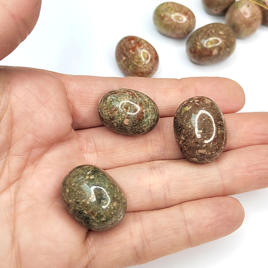 Яшма натуральная Унакит - Осенний лес, 22х18 мм