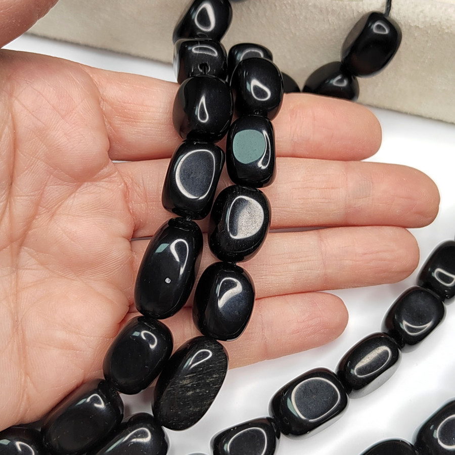 Чёрный обсидиан 17х11 мм Нить 38 см (22 бусины)