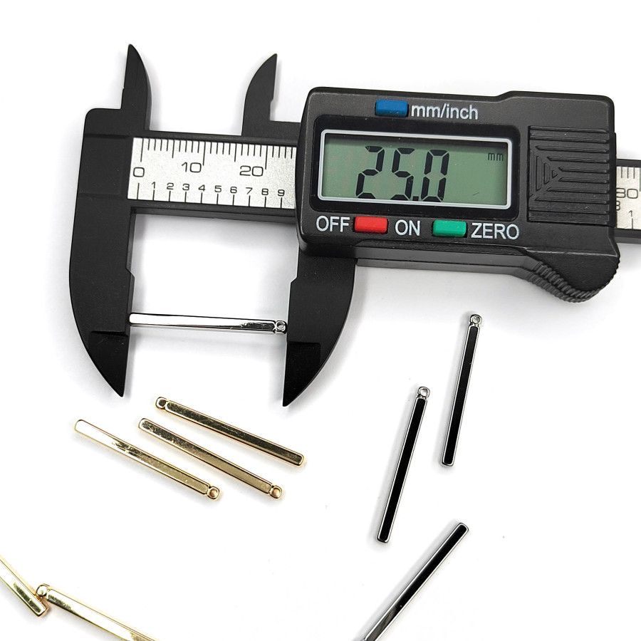 Подвеска палочка 25х2 мм с  гранями, штука