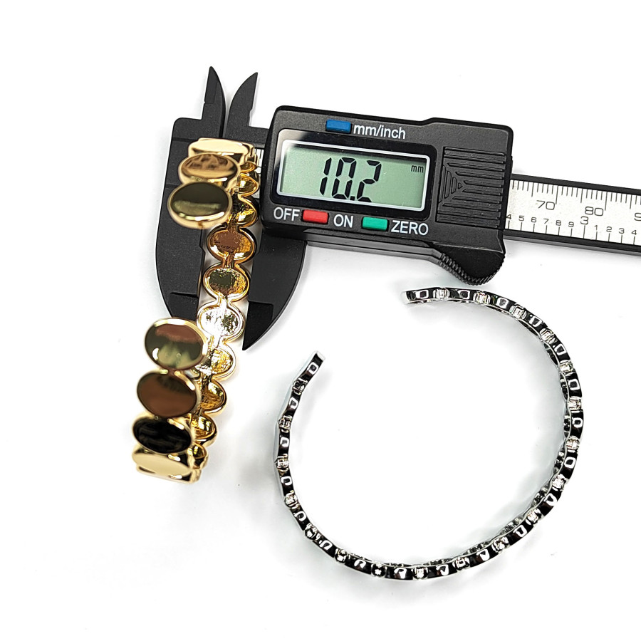 Браслет безразмерный, ширина 10 мм, узор "Монетки"