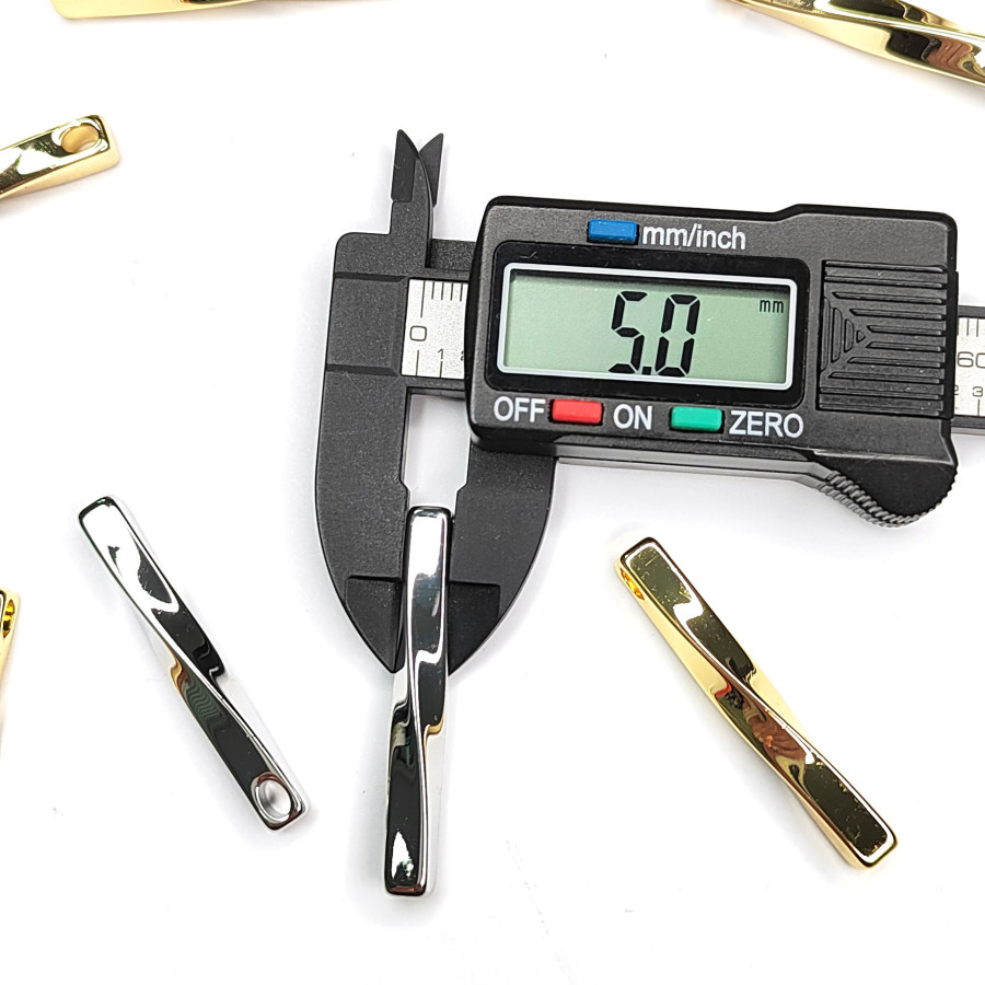 Подвеска палочка 40х5 мм Кручёная, штука