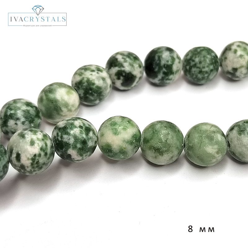 Яшма зелёная пятнистая матовая, бусины гладкий шар, нить 38 см
