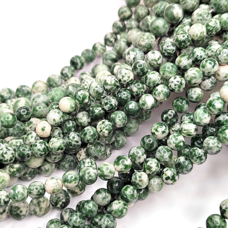 Яшма зелёная пятнистая матовая, бусины гладкий шар, нить 38 см