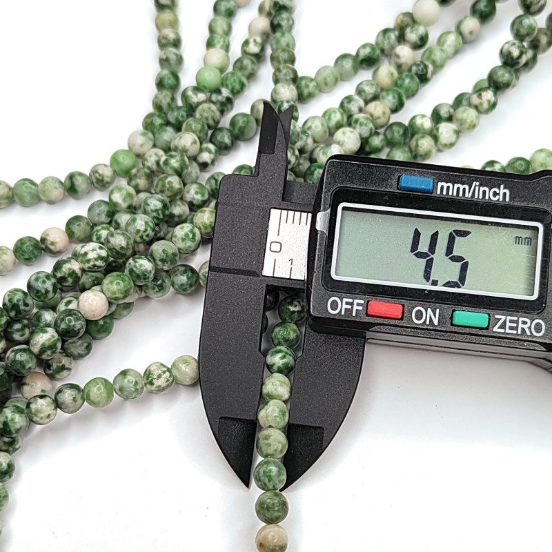 Яшма зелёная пятнистая матовая, бусины гладкий шар, нить 38 см 4,5 мм (нить 38 см)