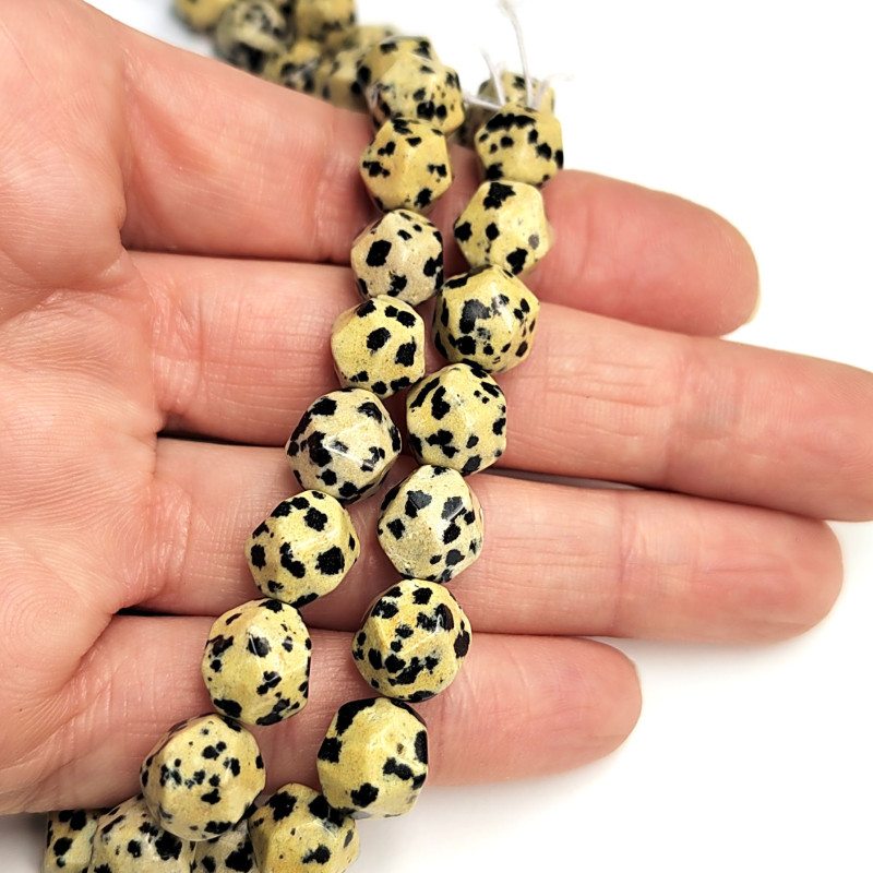 10 мм Яшма далматиновая натуральная, огранка,  НИТЬ 37 см