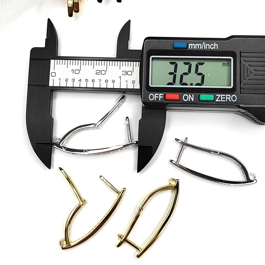 Швензы удлиненные 32х2 мм с фианитами, пара