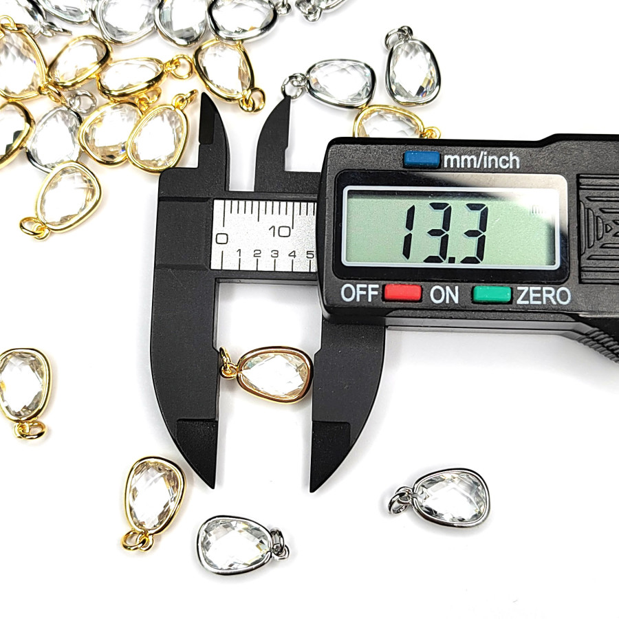 Подвеска Капля 13х8 мм с ювелирным стеклом, штука