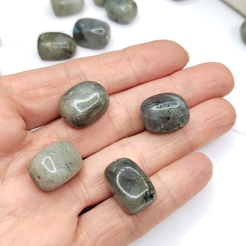 Лабрадор натуральный 17х12 мм