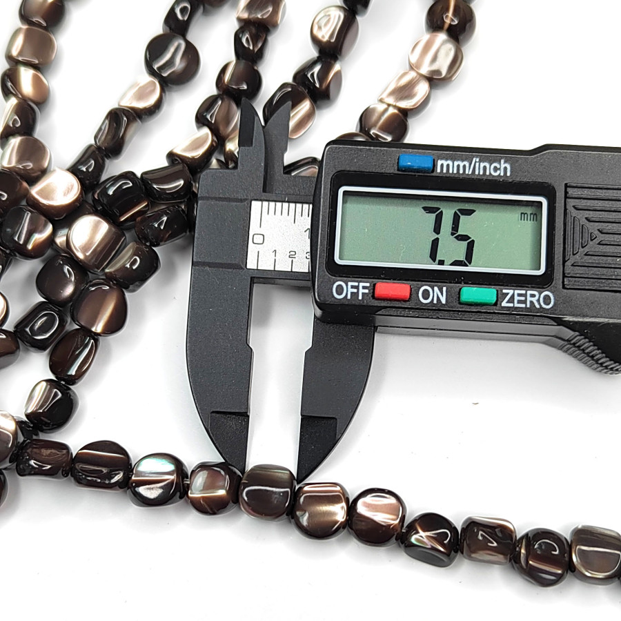 Перламутр натуральный 40х32 мм Галтовка, нить 39 см