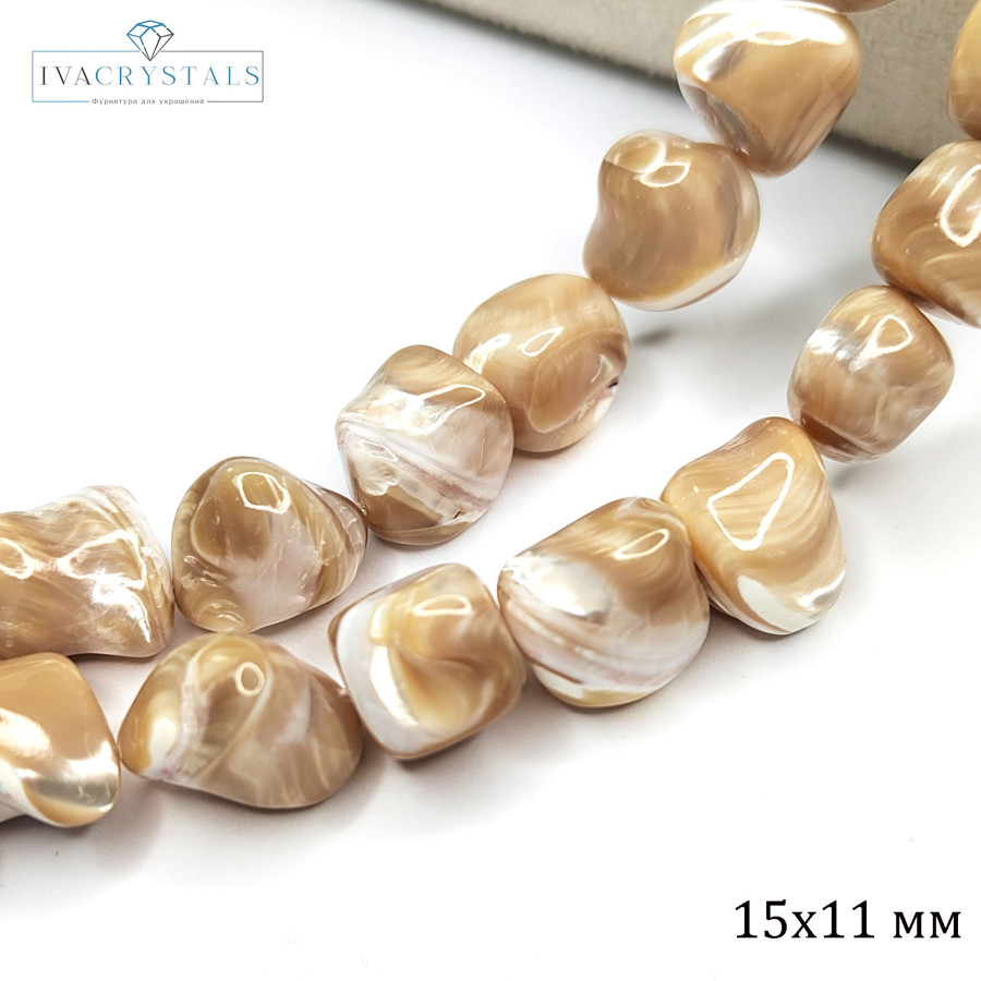 Перламутр натуральный 15х11 мм Галтовка, цвет карамельный, нить 39 см
