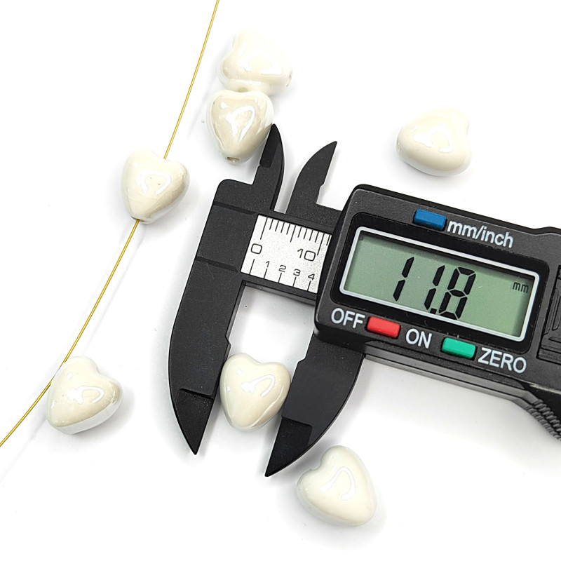 Бусины керамические Сердечко белое 12 мм