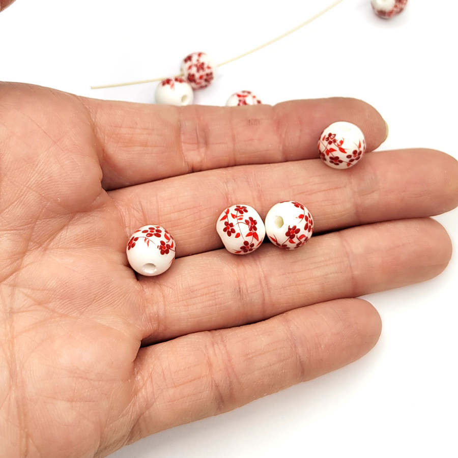 Бусины керамические 10 мм с красным узором Гжель