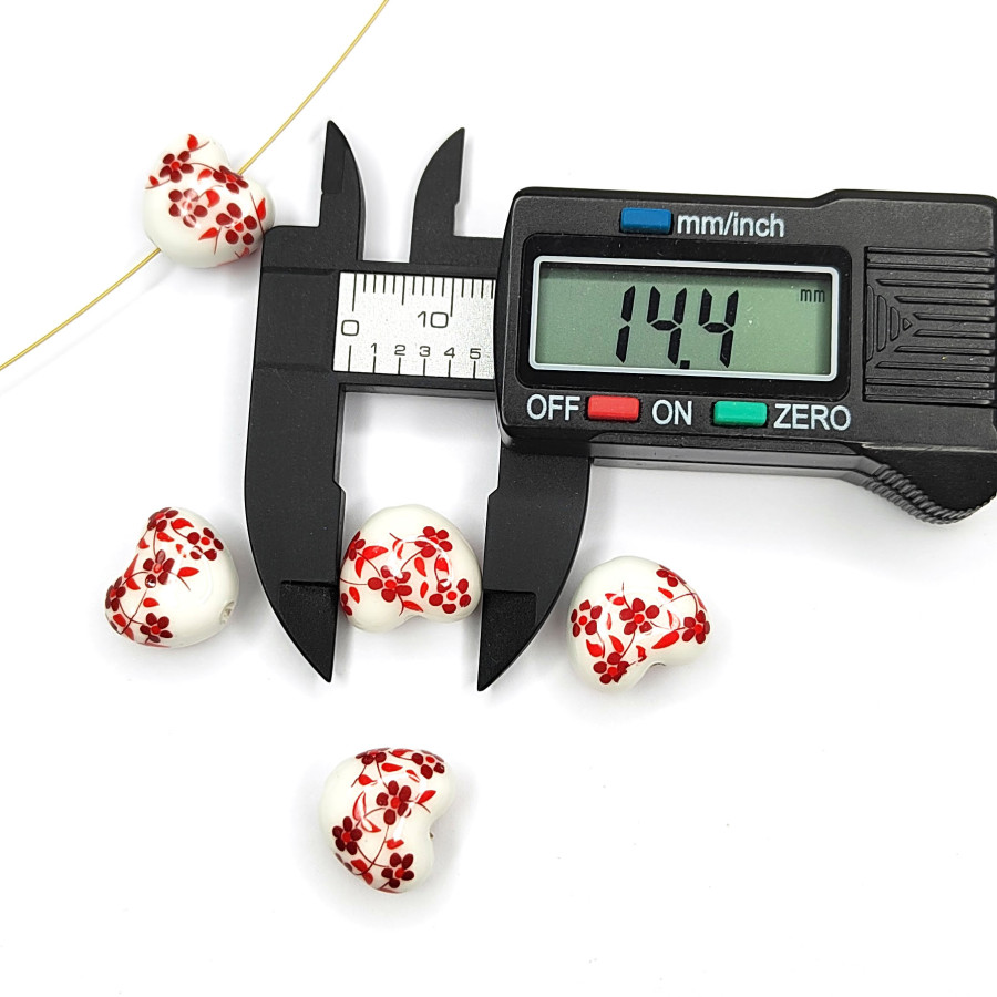 Бусины керамические Сердечко 14 мм с узором Гжель