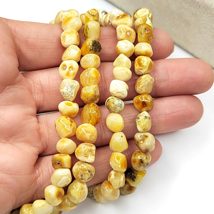 Янтарь природный натуральный 7,6 мм, нить 43-45 см