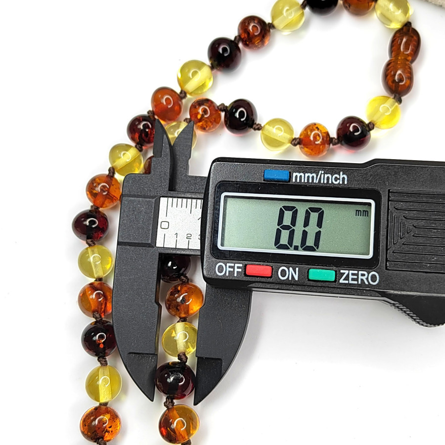 Янтарь природный натуральный 8 мм, нить 45-46 см