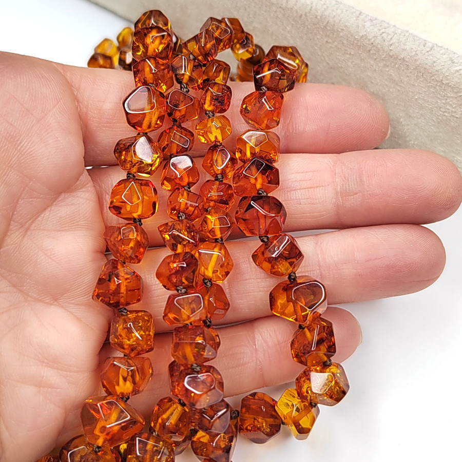 Янтарь природный натуральный 6,5-9 мм, Огранка
