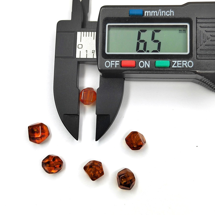 Янтарь природный натуральный 6,5-9 мм, Огранка